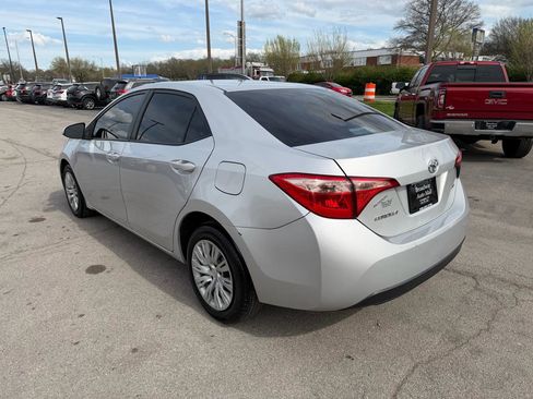 Used 2019 Toyota Corolla LE image 5