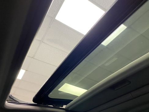 Used 2014 Chevrolet Impala LT w/ LT Sunroof Package image 18