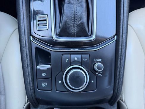 Used 2020 MAZDA CX-5 Touring FWD image 16