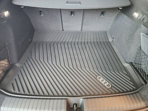 New 2027 Audi SQ6 e-tron Premium Plus AWD/4WD image 37