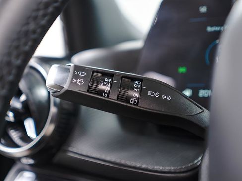 Used 2025 Chevrolet Equinox LT image 20