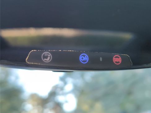 Used 2016 Chevrolet Camaro LT image 13