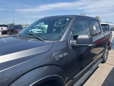 Used 2018 Ford F150 XLT w/ Equipment Group 301A Mid AWD/4WD image 15