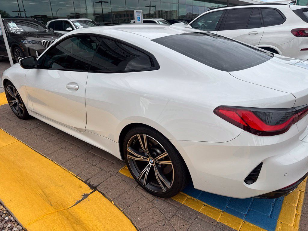 Used 2022 BMW 430i Coupe w/ Premium Package 2 RWD image 3