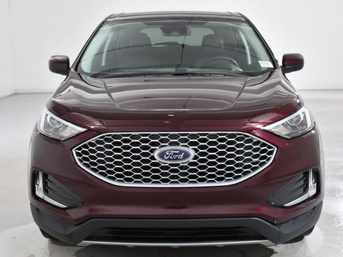 Used 2024 Ford Edge SEL w/ Convenience Package image 3