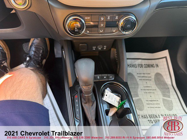 Used 2021 Chevrolet TrailBlazer LT w/ Convenience Package AWD/4WD image 7