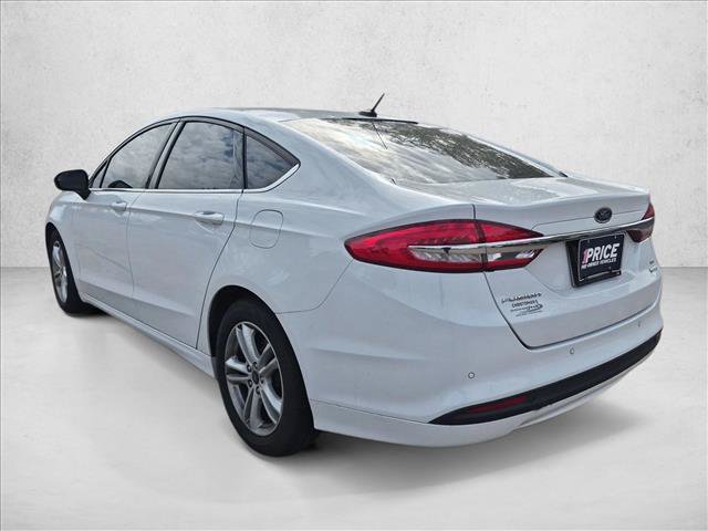 Used 2018 Ford Fusion SE w/ Fusion SE Technology Package FWD image 7