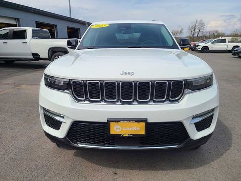 Used 2023 Jeep Grand Cherokee Limited AWD/4WD image 3