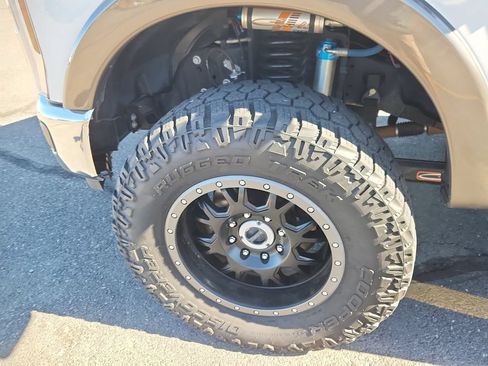 Used 2024 Ford F250 Lariat AWD/4WD image 19