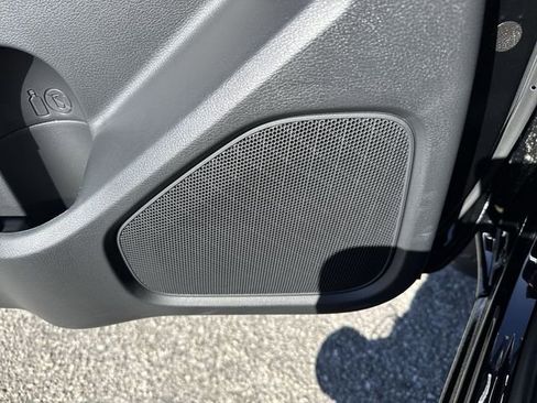 New 2026 Nissan Frontier SV w/ Tow Package image 26