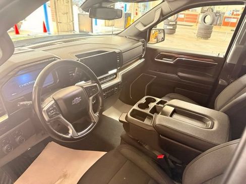 Used 2023 Chevrolet Silverado 1500 RST AWD/4WD image 8