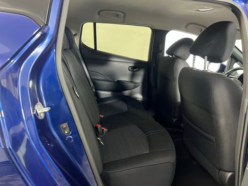 Used 2024 Nissan Leaf S image 28