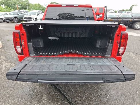 Used 2022 GMC Sierra 1500 SLE AWD/4WD image 32