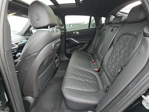 Used 2023 BMW X6 xDrive40i w/ Premium Package image 21