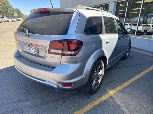 Used 2017 Dodge Journey Crossroad w/ Popular Equipment Group image 2