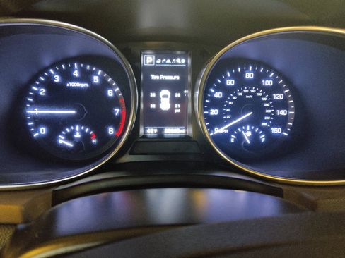 Used 2018 Hyundai Santa Fe Sport w/ 2.0T Ultimate Tech Package 05 image 23