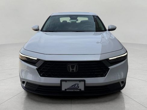 Used 2023 Honda Accord EX image 4