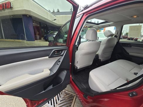 Used 2017 Subaru Forester 2.5i Premium AWD/4WD image 15
