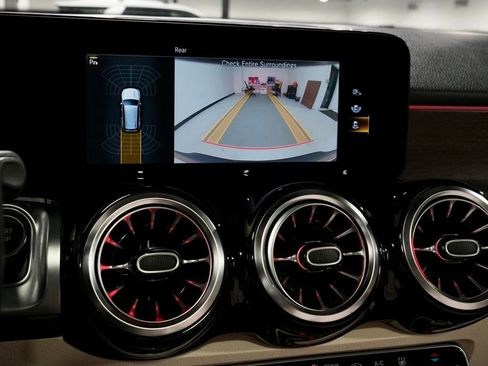 Used 2023 Mercedes-Benz EQB 300 4MATIC w/ Driver Assistance Package image 5