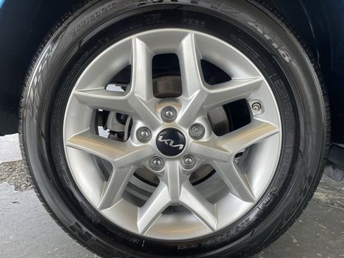 Used 2024 Kia Soul LX image 54