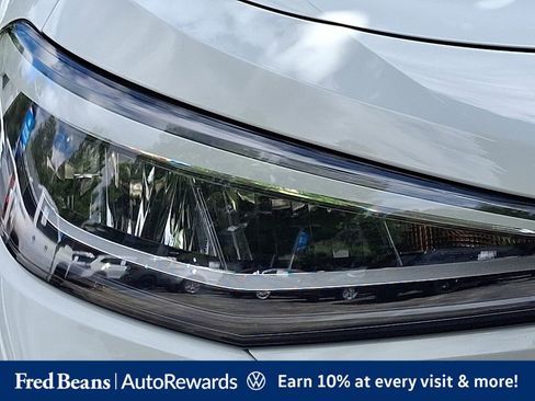 Certified 2024 Volkswagen ID.4 Pro AWD/4WD image 13