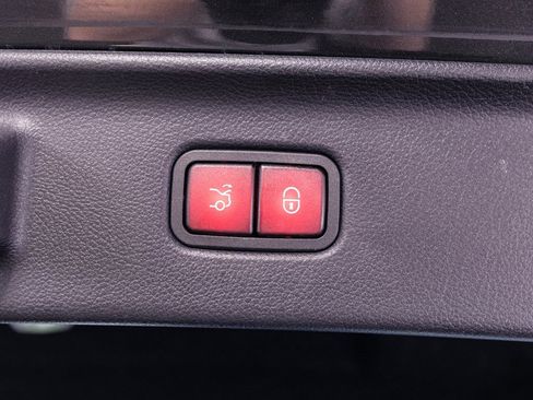 Used 2023 Mercedes-Benz S 580e 4MATIC Sedan image 36