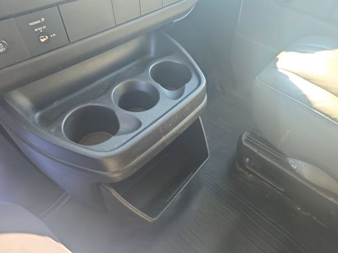 Used 2013 Chevrolet Express 2500 LS RWD image 22