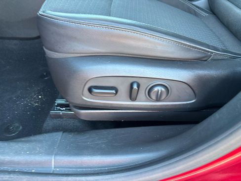 Used 2021 Buick Encore GX Select image 11