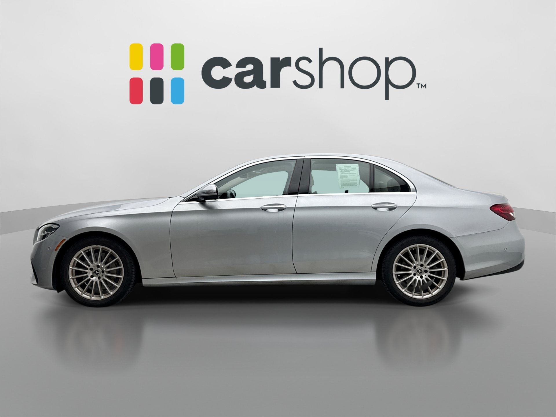 Used 2022 Mercedes-Benz E 350 4MATIC Sedan image 2