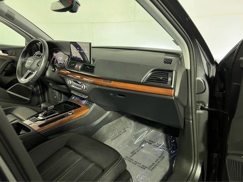 Used 2023 Audi Q5 2.0T Premium Plus w/ Premium Plus Package AWD/4WD image 31
