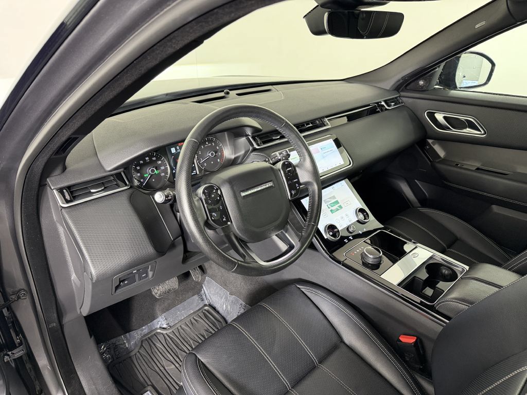 Used 2019 Land Rover Range Rover Velar S AWD/4WD image 18