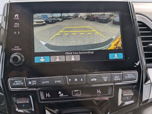 Certified 2024 Honda Odyssey EX-L image 27