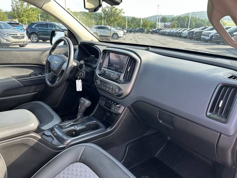Used 2020 Chevrolet Colorado Z71 AWD/4WD image 17