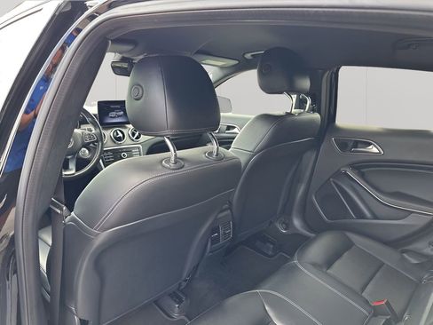 Used 2018 Mercedes-Benz GLA 250 image 18