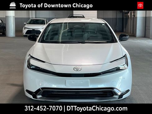 Used 2026 Toyota Prius XLE FWD image 3