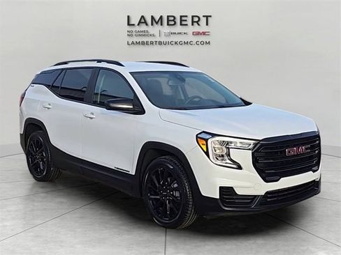 Used 2024 GMC Terrain SLE w/ Driver Convenience Package image 7