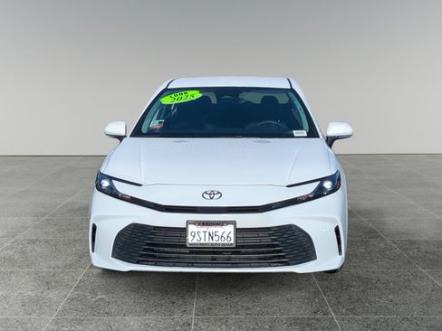 Certified 2025 Toyota Camry LE image 8