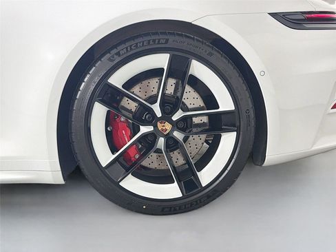 Certified 2026 Porsche 911 Targa 4S AWD/4WD image 12
