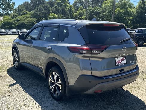Used 2023 Nissan Rogue SV w/ SV Premium Package AWD/4WD image 7