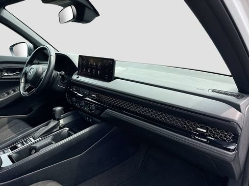 Used 2023 Honda Accord Sport image 30