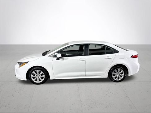 Used 2024 Toyota Corolla LE FWD image 9