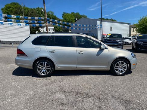 Used 2011 Volkswagen Jetta TDI FWD image 8