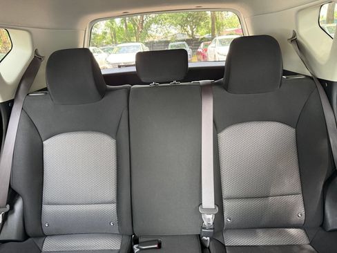 Used 2025 Kia Soul LX w/ LX Technology Package FWD image 35