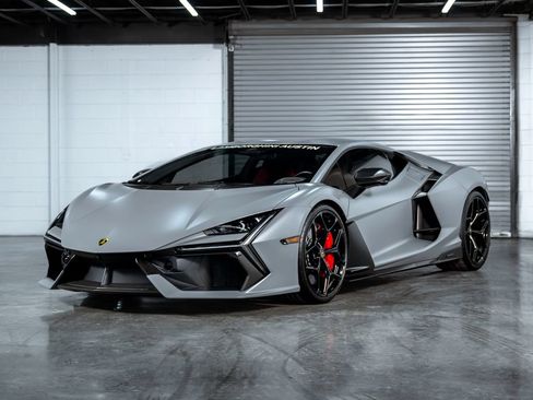 Used 2024 Lamborghini Revuelto AWD/4WD image 11