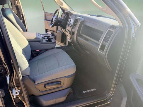 Used 2018 RAM 1500 Express w/ Black Ram 1500 Express Group image 36