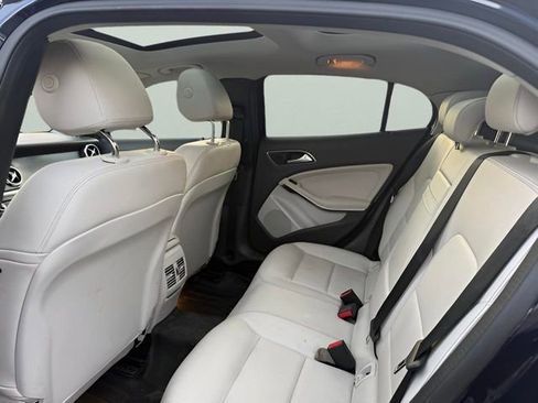 Used 2018 Mercedes-Benz GLA 250 4MATIC image 20