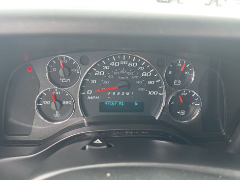 Used 2022 Chevrolet Express 2500 Extended w/ Driver Convenience Package image 21