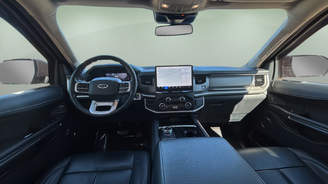 Used 2022 Ford Expedition XLT RWD image 16
