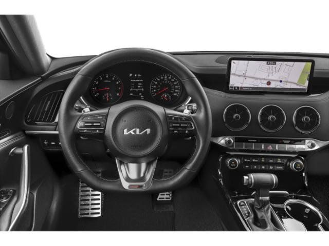 Used 2022 Kia Stinger GT-Line w/ Sun & Sound Package RWD image 10