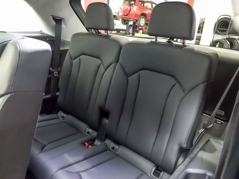 Used 2022 Audi Q7 2.0T Premium w/ Convenience Package image 13